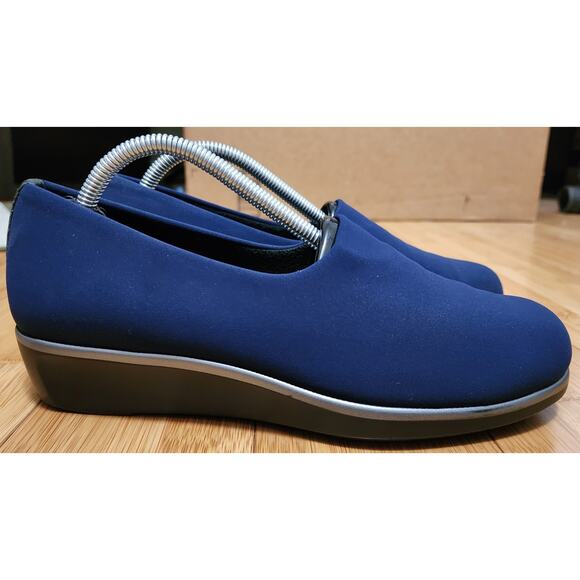 SAS Bliss Fabric Slip On Shoes Wedge Womens 6.5 Navy Stretch Comfort Casual Work - Picture 1 of 9